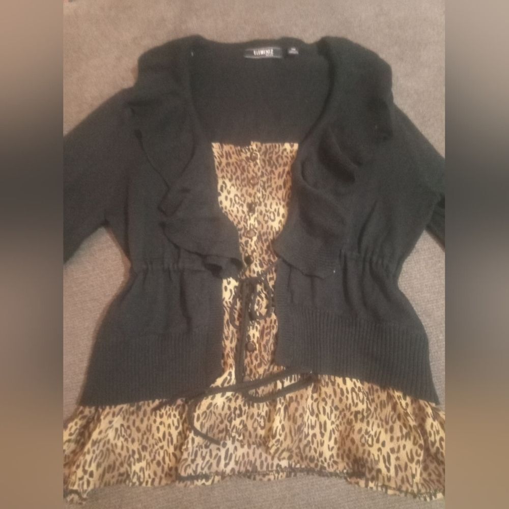 🤠Elementz One Piece Blouse/ Cardigan Size Petite Medium